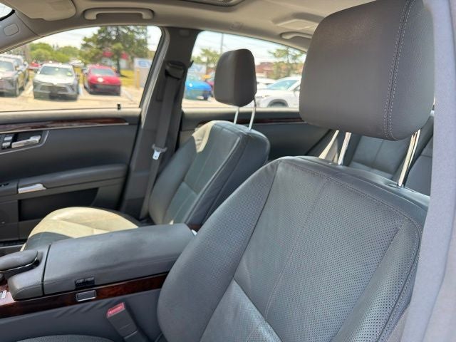 2009 Mercedes-Benz S-Class S 550