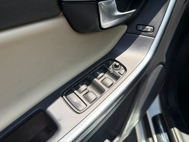 2016 Volvo XC60 T6 Drive-E Platinum AWD
