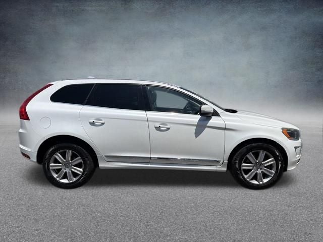 2016 Volvo XC60 T6 Drive-E Platinum AWD