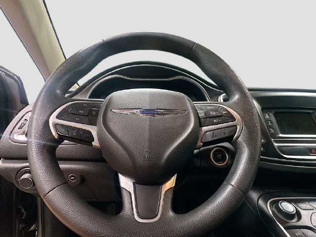 2016 Chrysler 200 LX