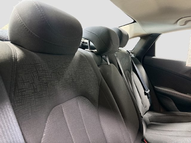 2016 Chrysler 200 LX