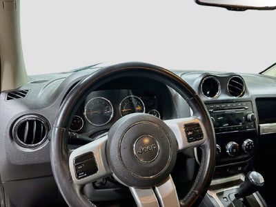 2015 Jeep Compass Latitude W/ 4WD