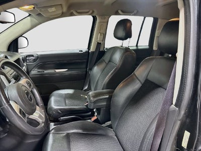 2015 Jeep Compass Latitude W/ 4WD