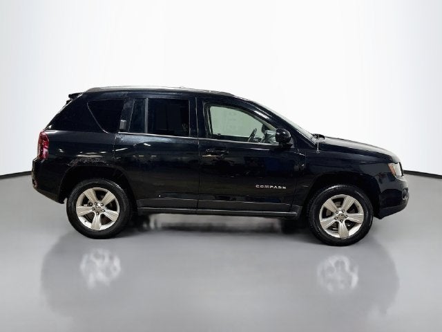 2015 Jeep Compass Latitude W/ 4WD