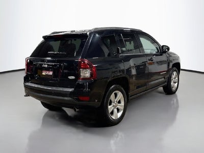 2015 Jeep Compass Latitude W/ 4WD