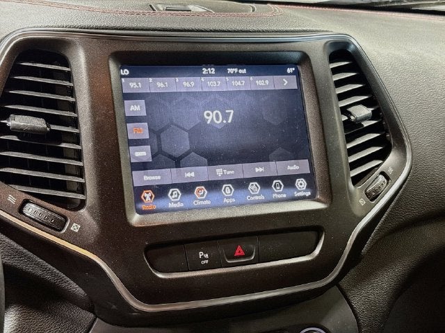 2019 Jeep Cherokee Trailhawk W/ HEATED SEATS