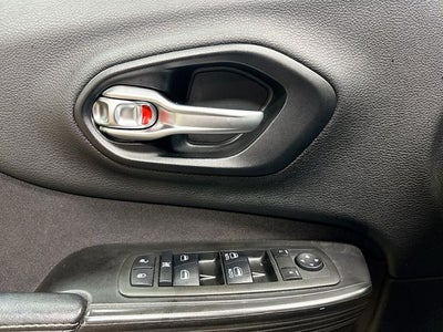 2014 Jeep Cherokee Latitude W/ HTD SEATS