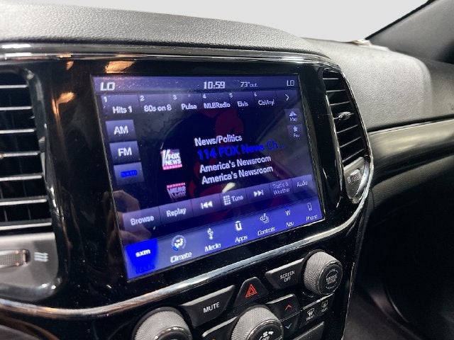 2019 Jeep Grand Cherokee Altitude W/ NAV + HTD SEATS
