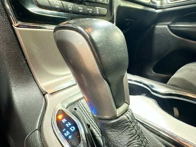 2019 Jeep Grand Cherokee Altitude W/ NAV + HTD SEATS