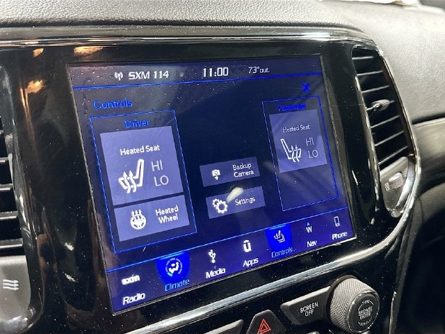 2019 Jeep Grand Cherokee Altitude W/ NAV + HTD SEATS