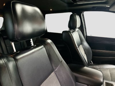2019 Jeep Grand Cherokee Altitude W/ NAV + HTD SEATS