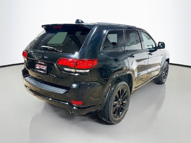 2019 Jeep Grand Cherokee Altitude W/ NAV + HTD SEATS