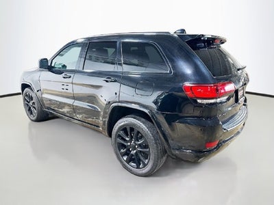 2019 Jeep Grand Cherokee Altitude W/ NAV + HTD SEATS