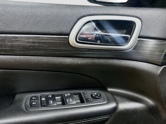 2019 Jeep Grand Cherokee Altitude W/ MOONROOF