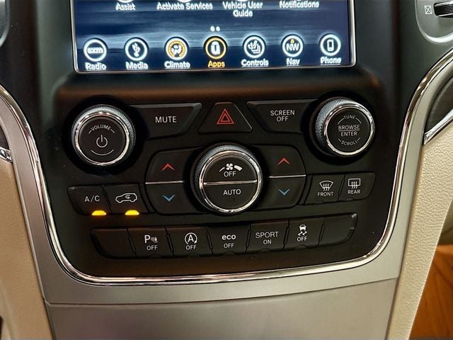 2018 Jeep Grand Cherokee Overland PANORAMIC ROOF!