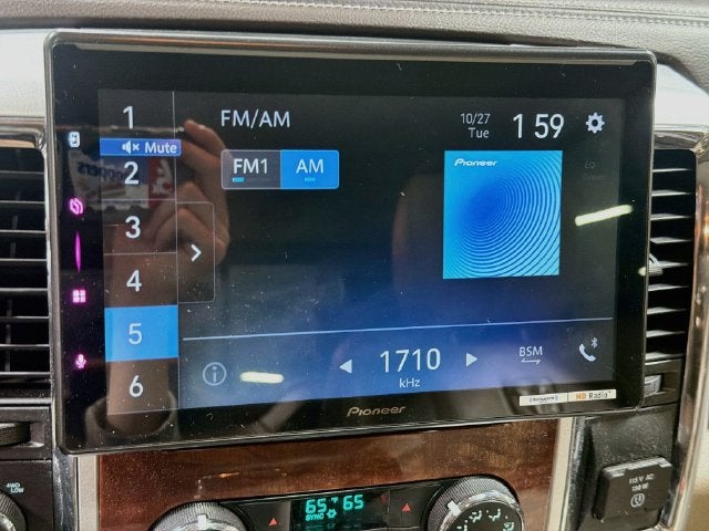 2012 RAM 1500 Laramie W/ SUNROOF