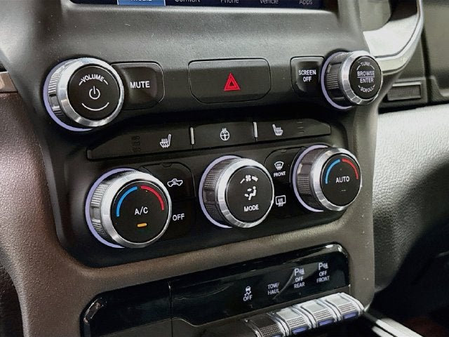 2022 RAM 1500 Big Horn/Lone Star W/ HTD SEATS!