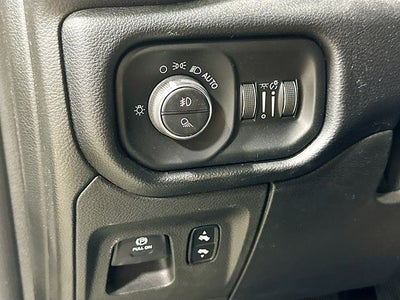 2019 RAM 1500 Big Horn/Lone Star W/ HEMI 5.7L