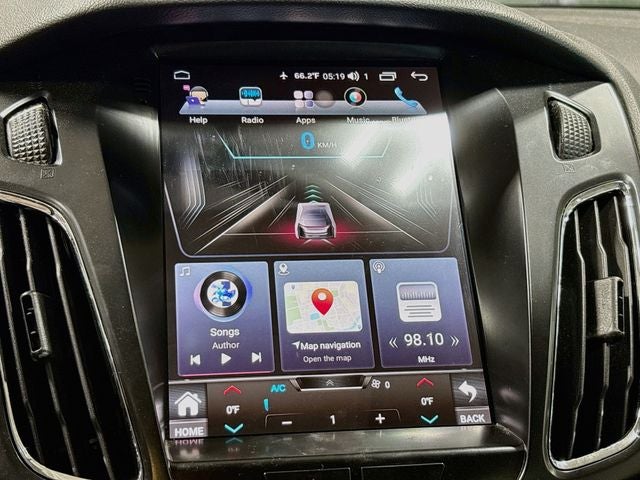 2014 Ford Focus SE W/ 70K MILES