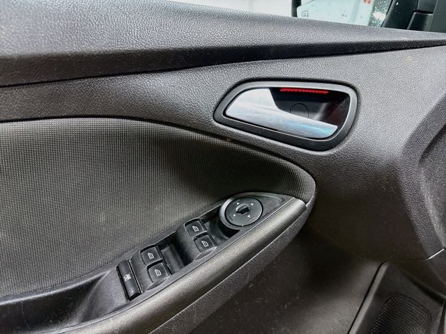 2014 Ford Focus SE W/ 70K MILES