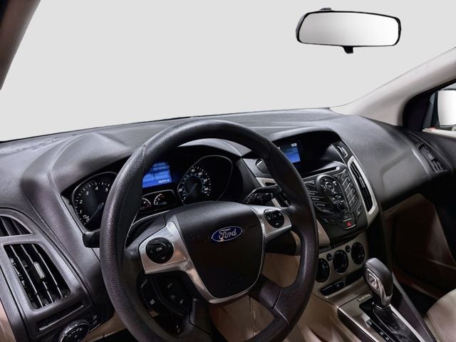 2014 Ford Focus SE W/ CLEAN CARFAX!