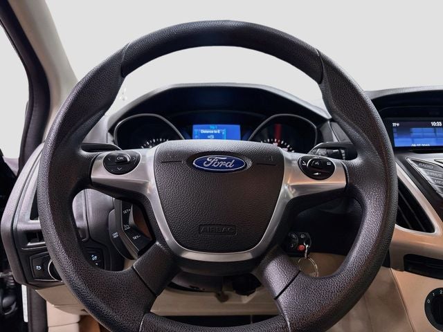 2014 Ford Focus SE W/ CLEAN CARFAX!
