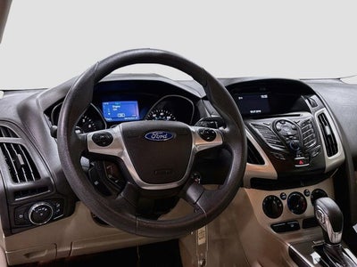 2014 Ford Focus SE W/ CLEAN CARFAX!