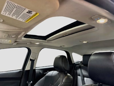 2014 Ford Focus Titanium W/ MOONROOF