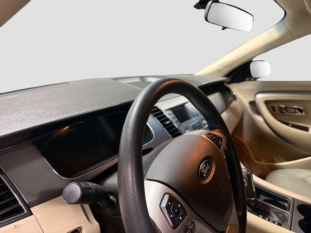 2017 Ford Taurus SE W/ BACKUP CAM