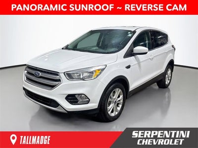 2017 Ford Escape SE W/ SUNROOF