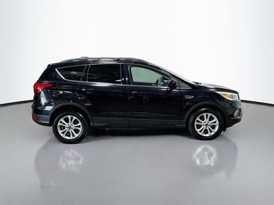 2019 Ford Escape SEL W/ HEATED SEATS
