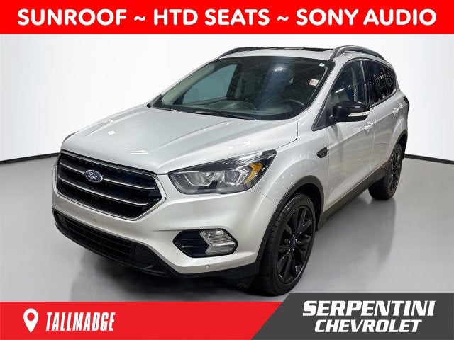 2019 Ford Escape Titanium W/ SUNROOF