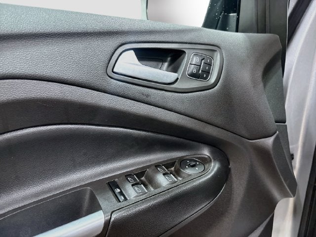 2019 Ford Escape Titanium W/ SUNROOF