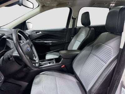 2019 Ford Escape Titanium W/ SUNROOF