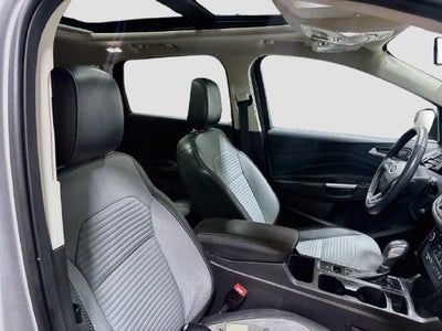 2019 Ford Escape Titanium W/ SUNROOF