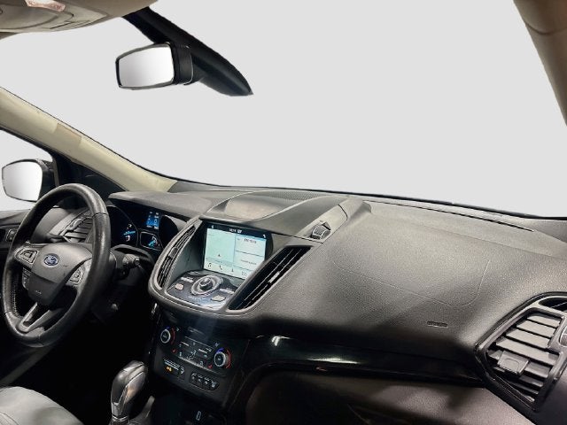 2019 Ford Escape Titanium W/ SUNROOF
