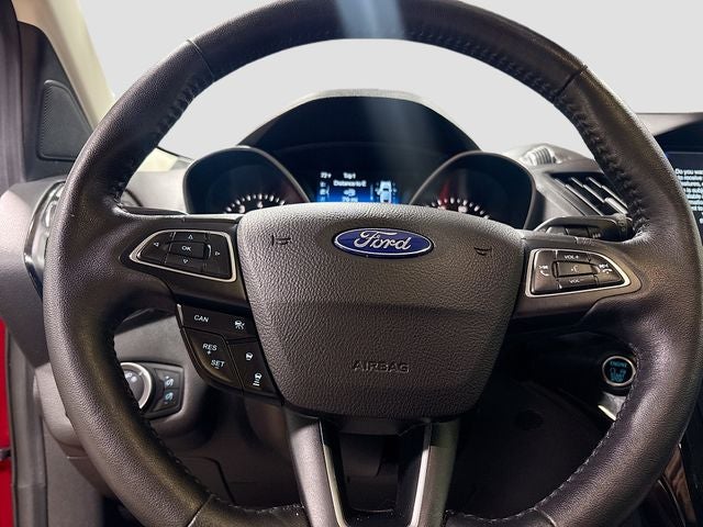 2018 Ford Escape Titanium W/ PANORAMIC SUNROOF