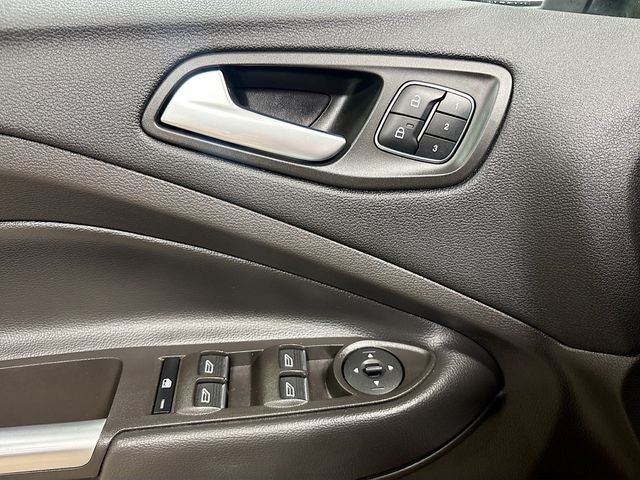 2018 Ford Escape Titanium W/ PANORAMIC SUNROOF