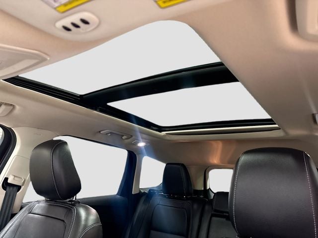 2018 Ford Escape Titanium W/ PANORAMIC SUNROOF