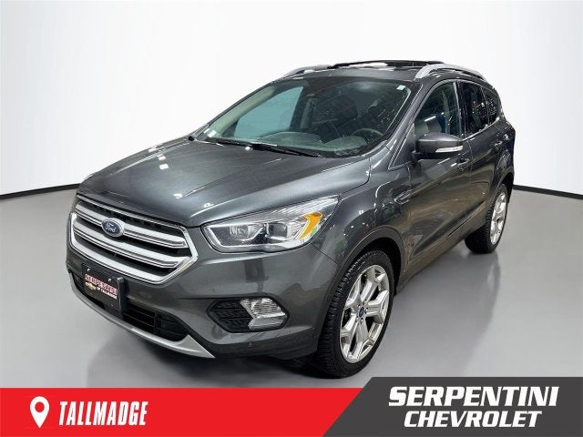 2019 Ford Escape Titanium W/ MOONROOF