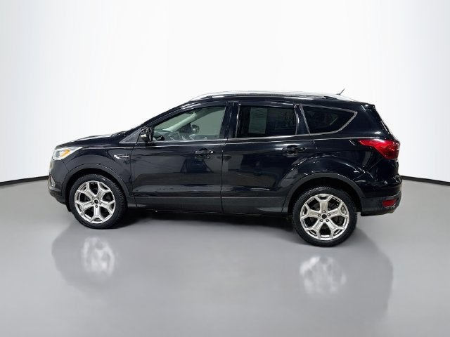 2019 Ford Escape Titanium W/ PANORAMIC SUNROOF