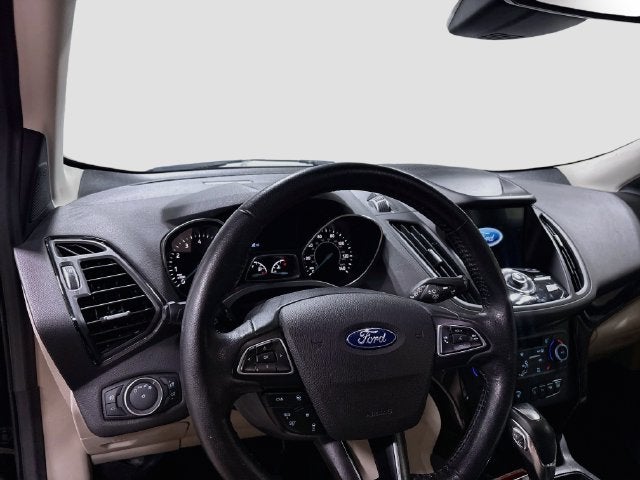 2019 Ford Escape Titanium W/ PANORAMIC SUNROOF