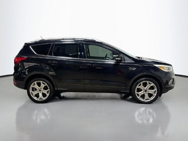 2019 Ford Escape Titanium W/ PANORAMIC SUNROOF