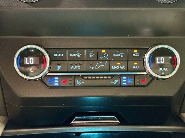 2019 Ford Expedition XLT W/ PANORAMIC SUNROOF