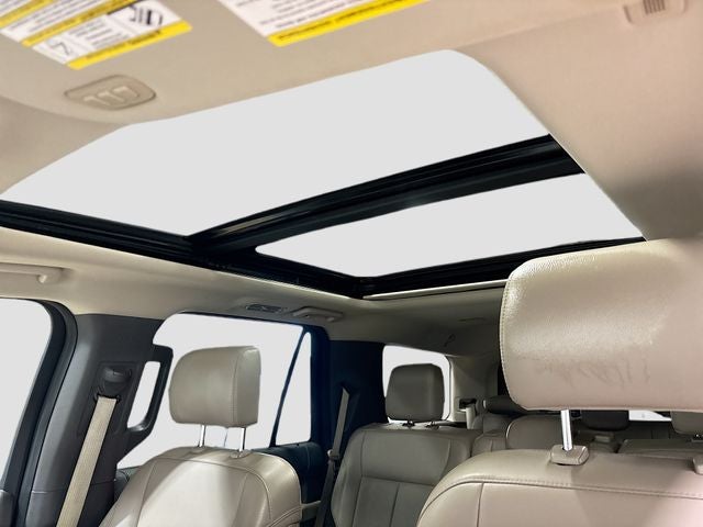 2019 Ford Expedition XLT W/ PANORAMIC SUNROOF