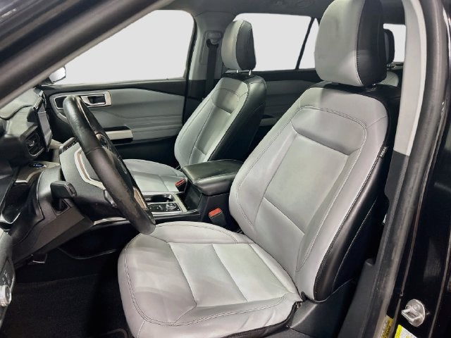2021 Ford Explorer XLT CLEAN CARFAX!