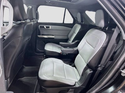 2021 Ford Explorer XLT CLEAN CARFAX!