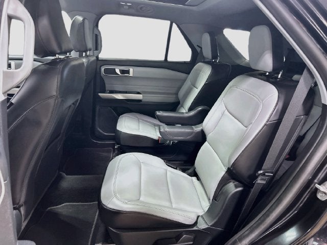2021 Ford Explorer XLT CLEAN CARFAX!