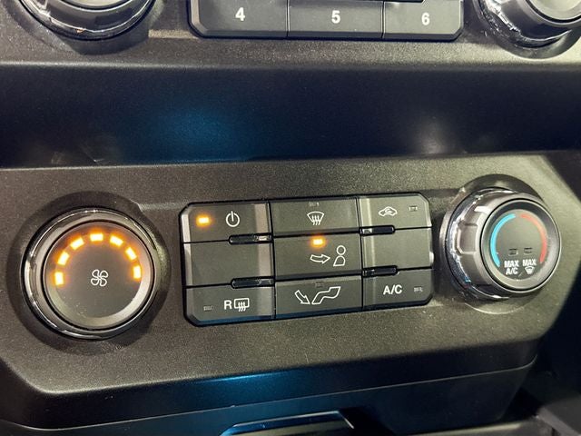2020 Ford F-150 XL W/ CLEAN CARFAX!