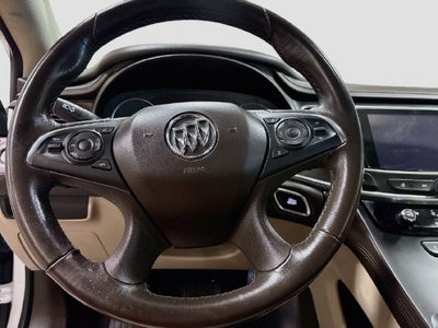 2017 Buick LaCrosse Essence W/ 29K MILES!!